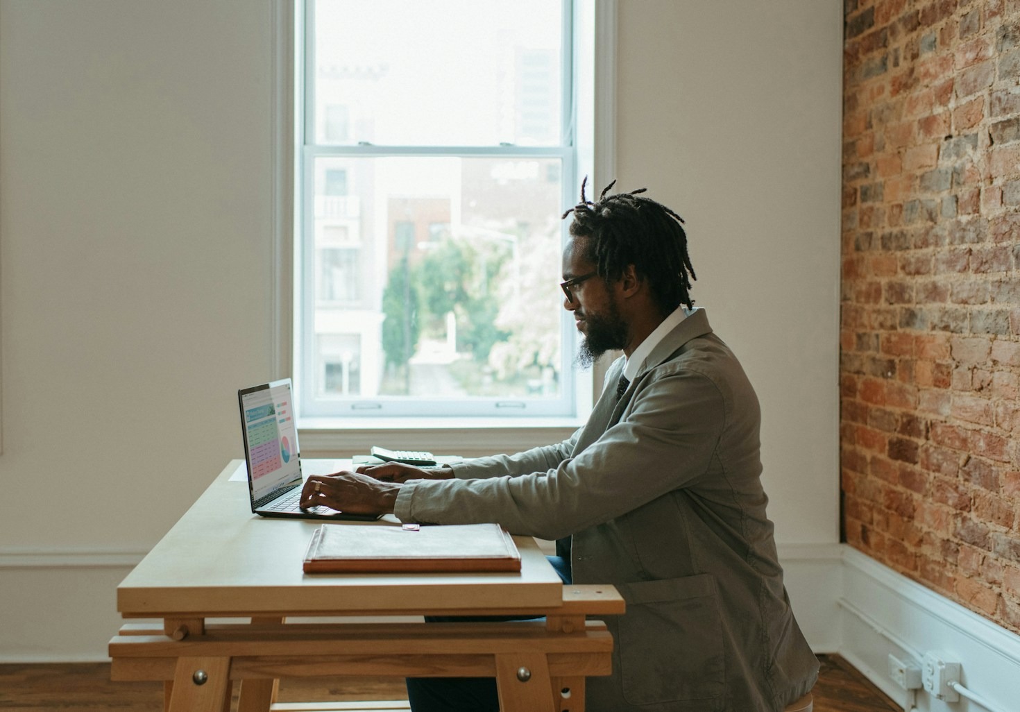 Creating a Productive Home Office Setup for Moms